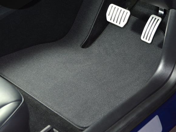 Seat Leon e-Hybrid 2020+ Car Mats // Graphite Executive, Black Trim, Carpet Heelpad