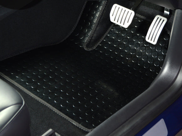 Isuzu D-Max 2021+ Car Mats // Black Off Road Rubber, Blue Trim, No Heelpad