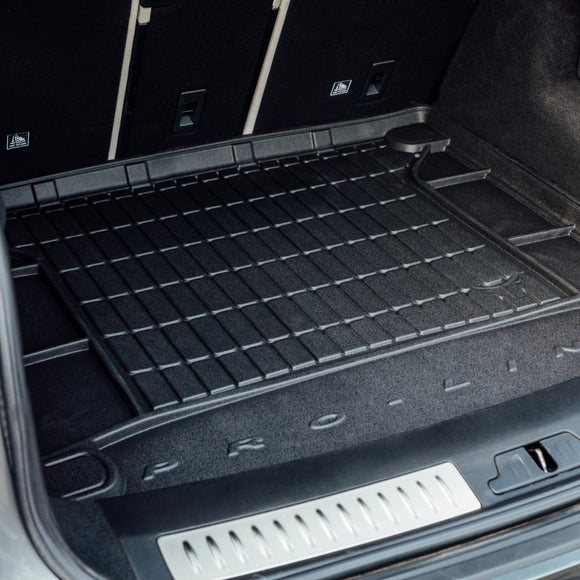 Volvo XC90 2015+ Moulded Rubber Boot Mat